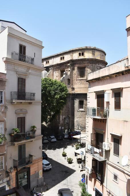 Appartamento Nel Centro Storico Di Palermo - Via Meli'S House Luaran gambar